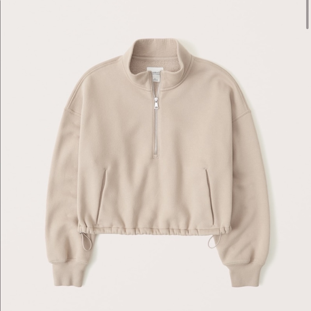 Abercrombie and Fitch softAF MAX Cinched Bungee Half-Zip sweater S